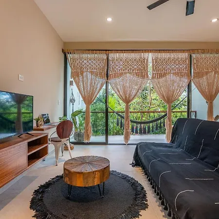 Beautiful Loft With Speed Wifi And Near From Beach Apartment